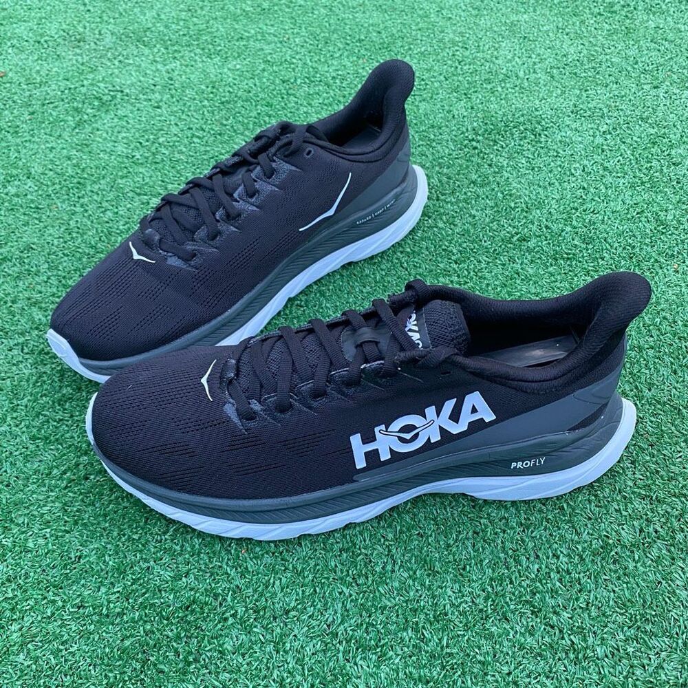 HOKA ONE ONE MACH 4 - Women’s Running Shoes - SIZE 10.5B